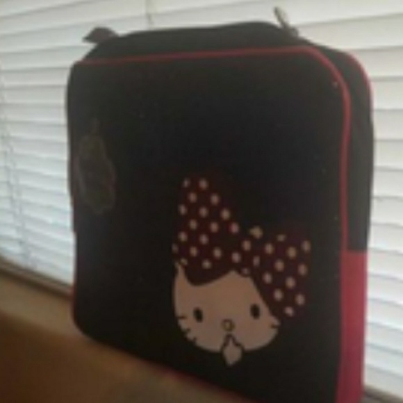 Hello Kitty Laptop Bag - Picture 2 of 3